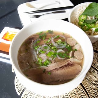 Signature Pho Grand (GF) no beef meatballs